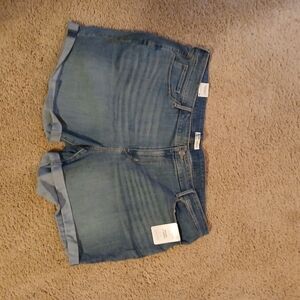 Signature by Levi Strauss shorts